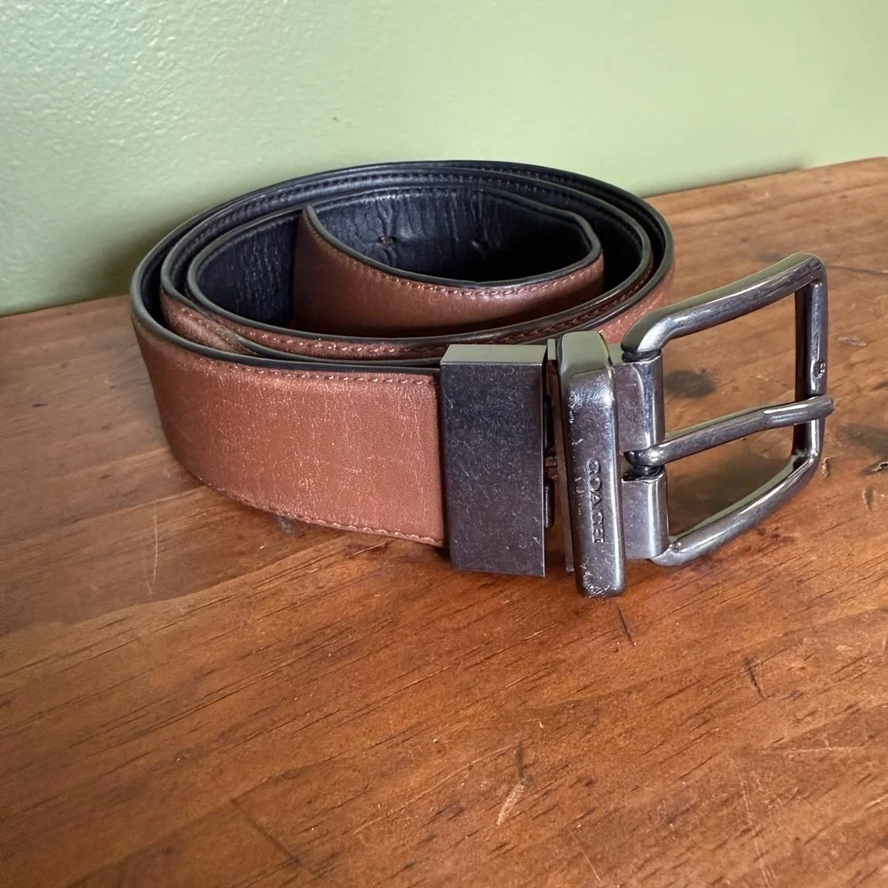 Coach Reversible Black/Brown Leather Belt Mens Sz 44